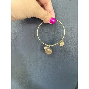 Alex And Ani Bracelet Mothers Hold Child’s Hand For Moment &Their Heart Lifetime